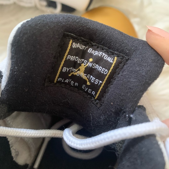 Rare Jordan 11 Closing Ceremonies - Picture 5 of 6